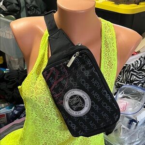 Robin Ruth Black and White New York Belt Bag
